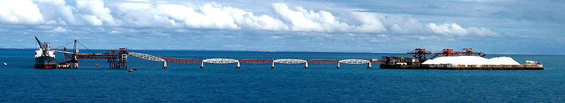 Image by: Marcus Guimarães; http://commons.wikimedia.org/wiki/File:Salt_ship_loading.jpg